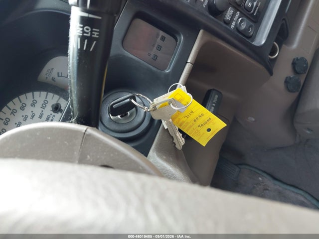 46019485 :رقم المزاد ، 5TEVL52N51Z721225 vin ، 2001 Toyota Tacoma مزاد بيع