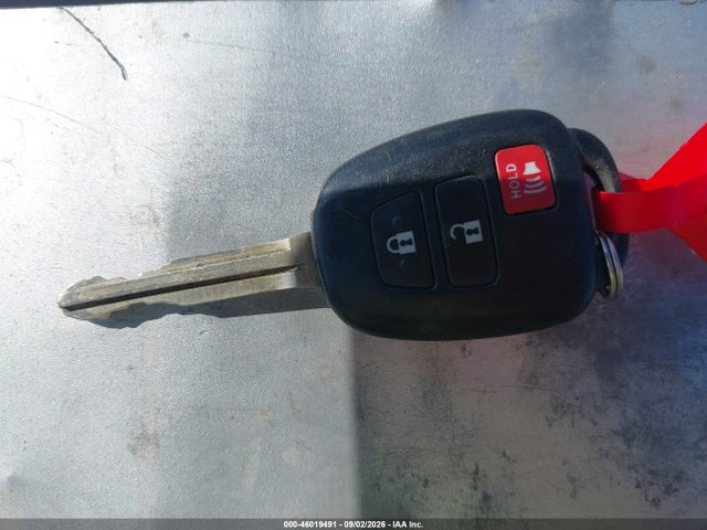Toyota Prius C One 2014 JTDKDTB30E1071562 Image 11