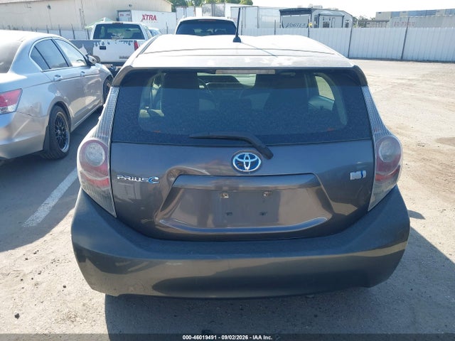 Toyota Prius C One 2014 JTDKDTB30E1071562 Image 17