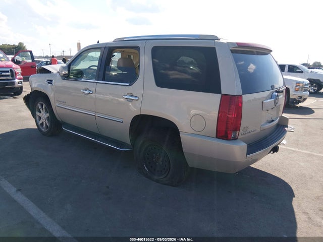 Продаж на аукціоні авто 2007 Cadillac Escalade Standard, vin: 1GYFK638X7R343410, номер лоту: 46019522