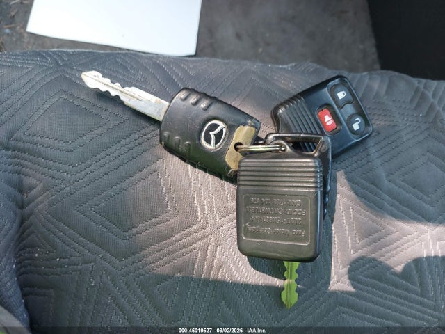 2005 Mazda Tribute S მანქანა იყიდება აუქციონზე, vin: 4F2CZ96185KM16526, აუქციონის ნომერი: 46019527