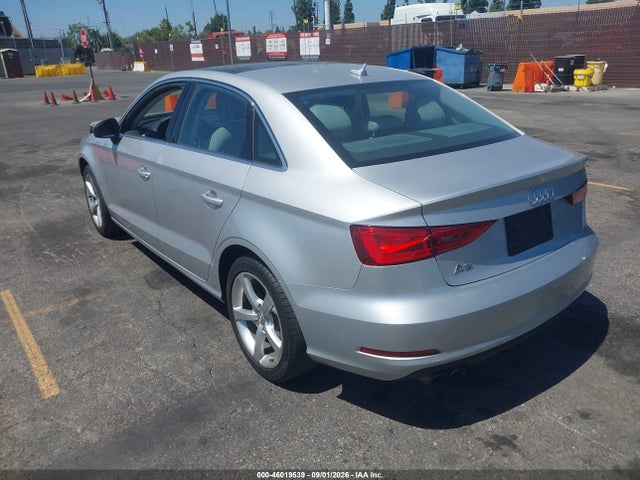 46019539 :رقم المزاد ، WAUACGFF6F1018583 vin ، 2015 Audi A3 1.8t Premium مزاد بيع
