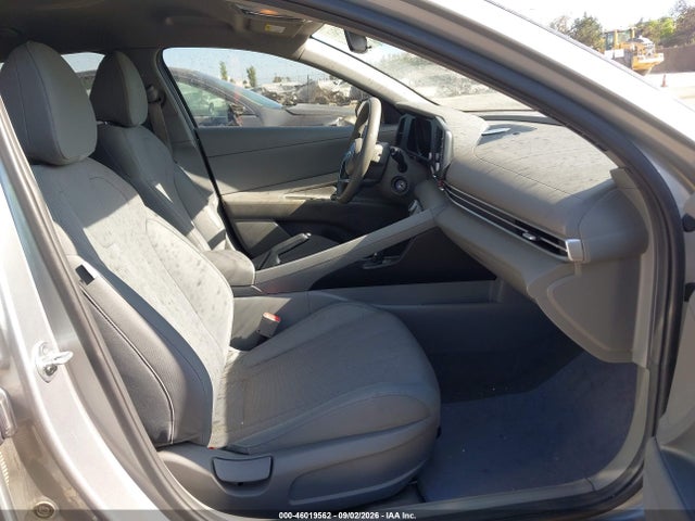 2022 Hyundai Elantra Se მანქანა იყიდება აუქციონზე, vin: 5NPLL4AG9NH077435, აუქციონის ნომერი: 46019562