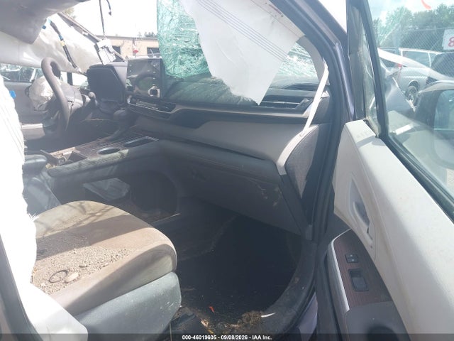 Продажа на аукционе авто 2021 Toyota Sienna Le, vin: 5TDKRKEC4MS023491, номер лота: 46019605