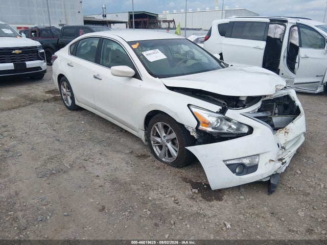 2015 Nissan Altima 2.5 Sv მანქანა იყიდება აუქციონზე, vin: 1N4AL3AP5FC421315, აუქციონის ნომერი: 46019625