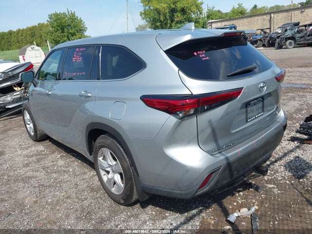 2021 Toyota Highlander Le მანქანა იყიდება აუქციონზე, vin: 5TDBZRBHXMS101541, აუქციონის ნომერი: 46019642