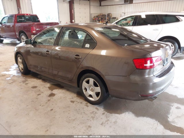 Продажа на аукционе авто 2015 Volkswagen Jetta 2.0l S, vin: 3VW2K7AJ4FM243929, номер лота: 46019656
