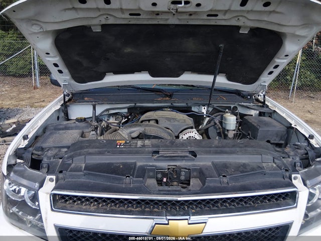 46019701 :رقم المزاد ، 1GNSCJE04DR246847 vin ، 2013 Chevrolet Suburban 1500 Lt مزاد بيع
