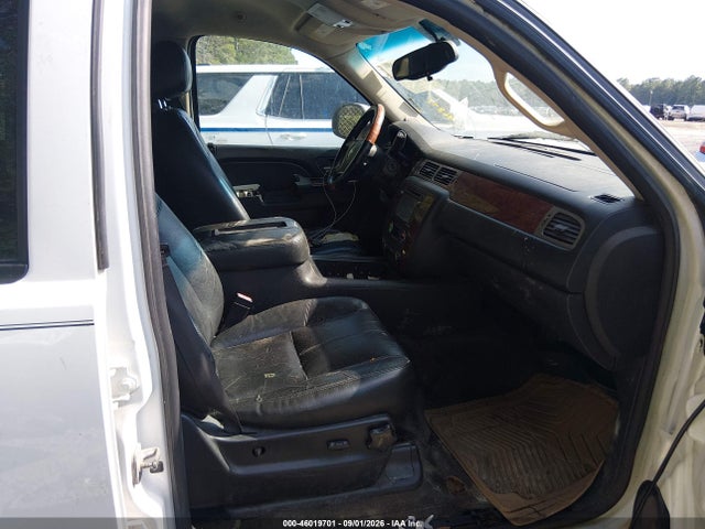 46019701 :رقم المزاد ، 1GNSCJE04DR246847 vin ، 2013 Chevrolet Suburban 1500 Lt مزاد بيع