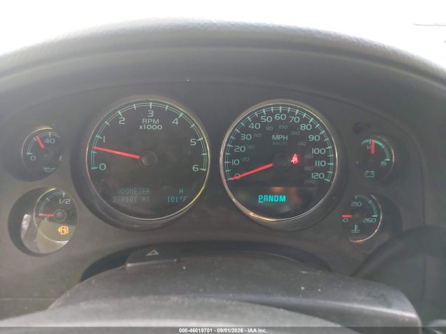 46019701 :رقم المزاد ، 1GNSCJE04DR246847 vin ، 2013 Chevrolet Suburban 1500 Lt مزاد بيع