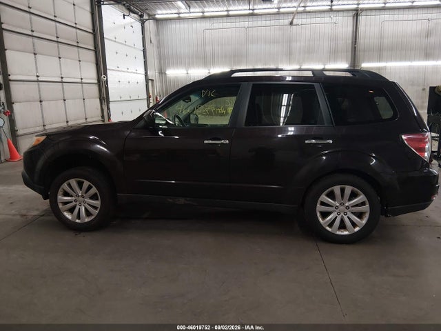 46019752 :رقم المزاد ، JF2SHADC8DH437197 vin ، 2013 Subaru Forester 2.5x Premium مزاد بيع