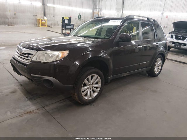 46019752 :رقم المزاد ، JF2SHADC8DH437197 vin ، 2013 Subaru Forester 2.5x Premium مزاد بيع
