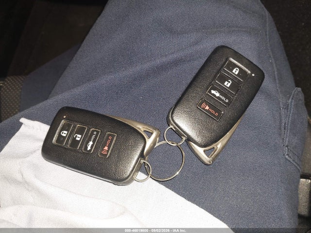 46019800 :رقم المزاد ، JTHBF1D2XF5058376 vin ، 2015 Lexus Is 250 مزاد بيع