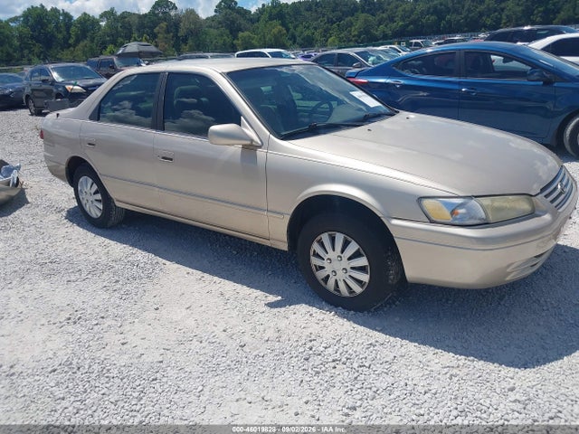 46019828 :رقم المزاد ، 4T1BG22K0WU320401 vin ، 1998 Toyota Camry Ce مزاد بيع