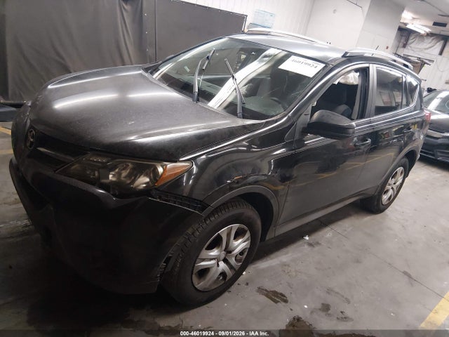 Toyota RAV4 LE 2015 2T3ZFREV1FW167731 Image 2