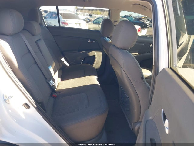 KNDPBCAC3E7560581 KIA Sportage Lx