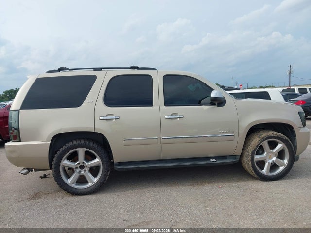 46019965 :رقم المزاد ، 1GNSCCE05BR261818 vin ، 2011 Chevrolet Tahoe Ltz مزاد بيع