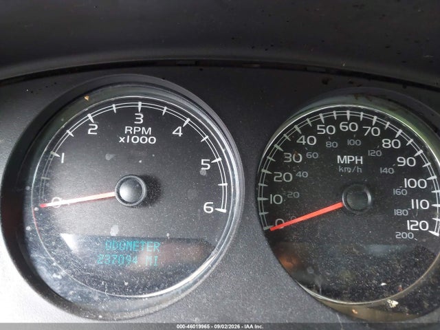 46019965 :رقم المزاد ، 1GNSCCE05BR261818 vin ، 2011 Chevrolet Tahoe Ltz مزاد بيع