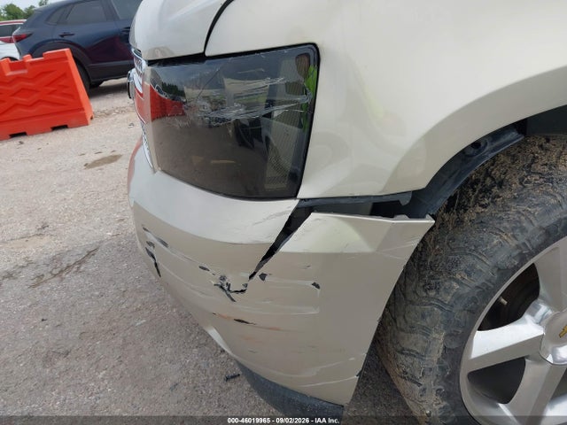46019965 :رقم المزاد ، 1GNSCCE05BR261818 vin ، 2011 Chevrolet Tahoe Ltz مزاد بيع