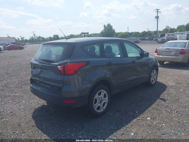 46019966 :رقم المزاد ، 1FMCU0F77KUB75603 vin ، 2019 Ford Escape S مزاد بيع