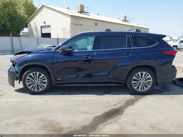 Toyota Highlander Hybrid Platinum 2023 5TDEBRCH1PS122010 Image 15