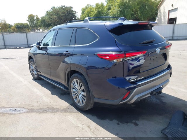 Toyota Highlander Hybrid Platinum 2023 5TDEBRCH1PS122010 Image 3