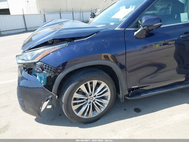 Toyota Highlander Hybrid Platinum 2023 5TDEBRCH1PS122010 Image 6