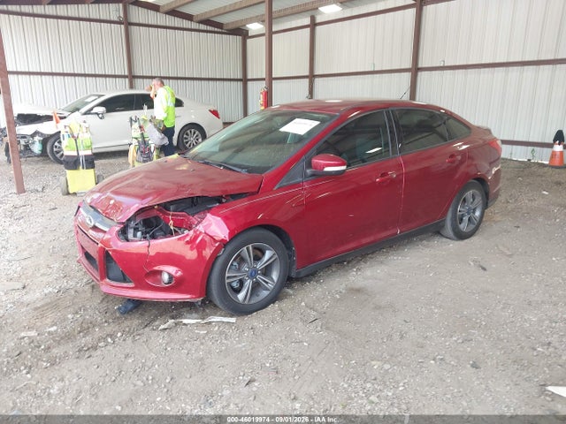 Ford FOCUS SE 2014 1FADP3F23EL204035 Image 2