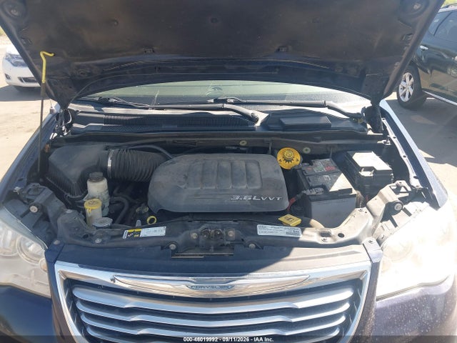 2016 Chrysler Town & Country Touring მანქანა იყიდება აუქციონზე, vin: 2C4RC1BG5GR188786, აუქციონის ნომერი: 46019992