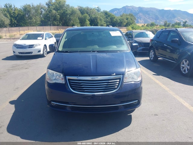 2016 Chrysler Town & Country Touring მანქანა იყიდება აუქციონზე, vin: 2C4RC1BG5GR188786, აუქციონის ნომერი: 46019992