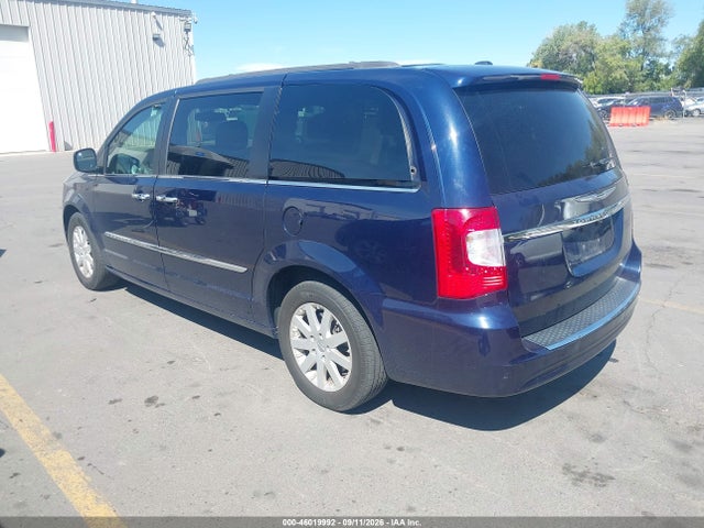 2016 Chrysler Town & Country Touring მანქანა იყიდება აუქციონზე, vin: 2C4RC1BG5GR188786, აუქციონის ნომერი: 46019992