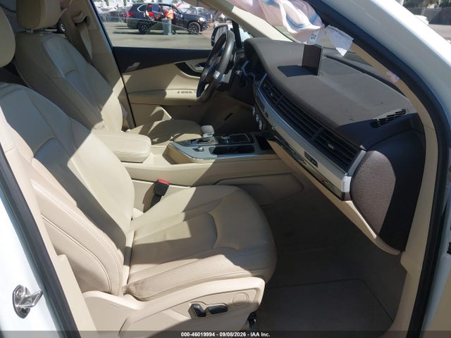 WA1AHAF70KD046537 Audi Q7 45 Premium