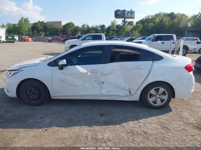 Продажа на аукционе авто 2018 Chevrolet Cruze Ls Auto, vin: 1G1BC5SM3J7118333, номер лота: 46020073