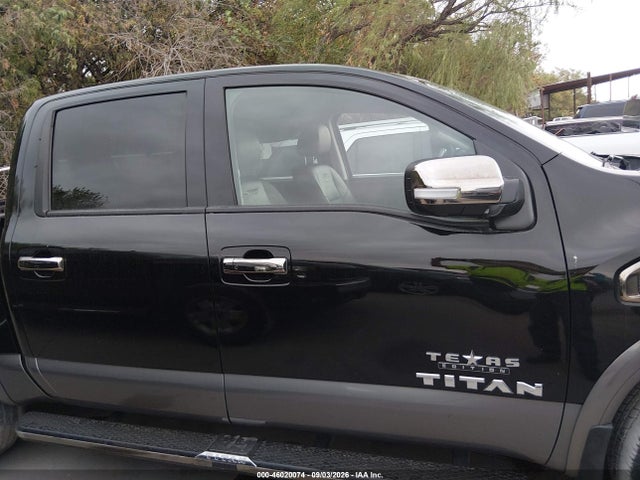 46020074 :رقم المزاد ، 1N6AA1E64HN528088 vin ، 2017 Nissan Titan Platinum Reserve مزاد بيع