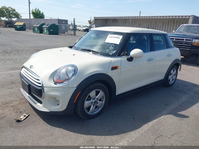 Mini Hardtop Cooper 2015 WMWXS5C51FT828088 Image 2