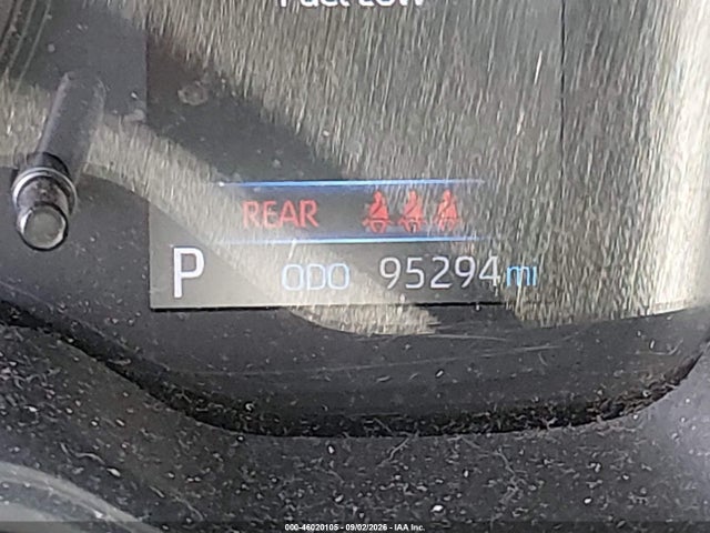 46020105 :رقم المزاد ، 5YFEPMAE4MP220918 vin ، 2021 Toyota Corolla Le مزاد بيع