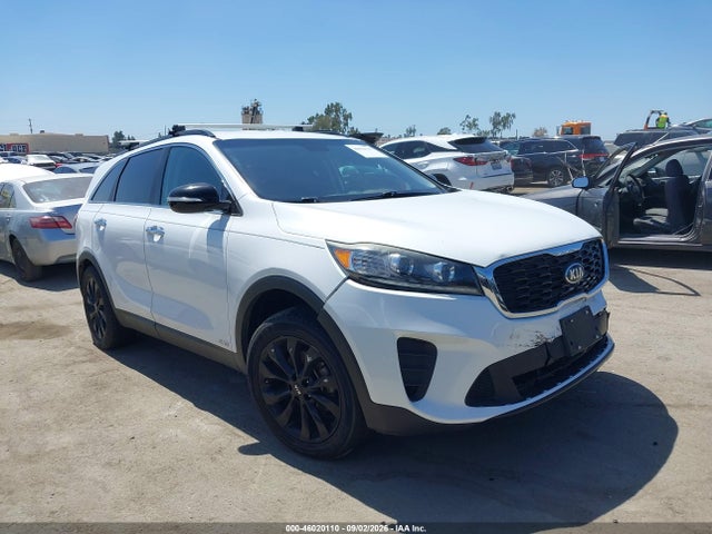 KIA Sorento 3.3l S 2019 5XYPGDA54KG584430 Image 1