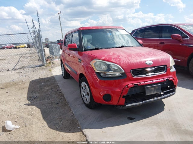 46020136 :رقم المزاد ، KNDJT2A59D7496124 vin ، 2013 Kia Soul مزاد بيع