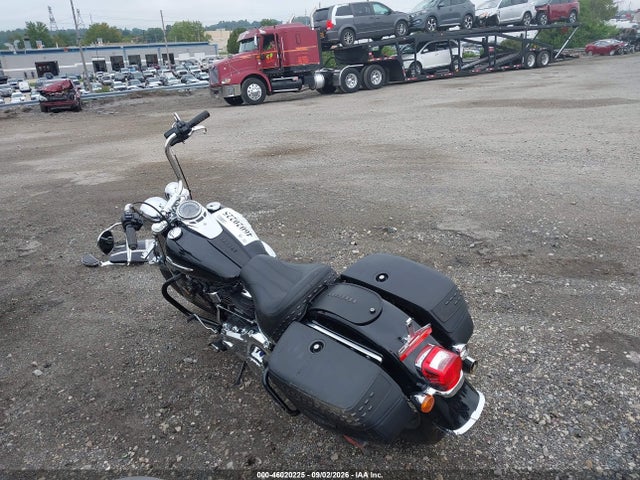 Harley-Davidson FLHC 2020 1HD1YAJ18LB010163 Image 3