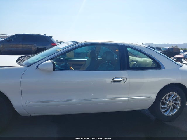 1998 Lincoln Mark Viii მანქანა იყიდება აუქციონზე, vin: 1LNFM91V7WY687528, აუქციონის ნომერი: 46020226
