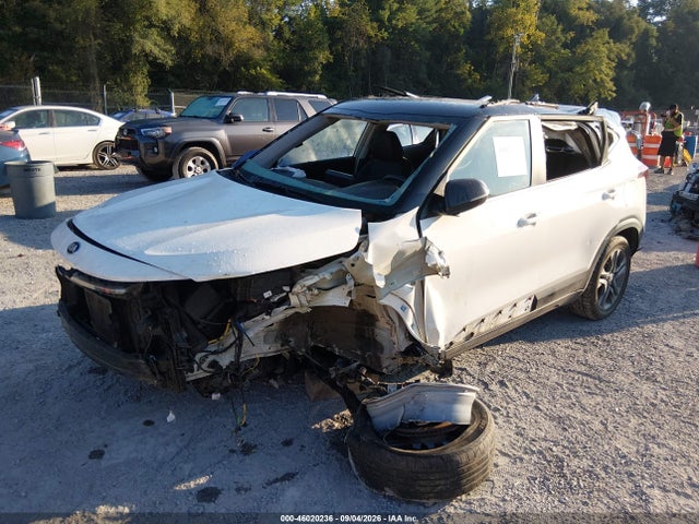 2021 Kia Seltos S მანქანა იყიდება აუქციონზე, vin: KNDEUCAA6M7188040, აუქციონის ნომერი: 46020236