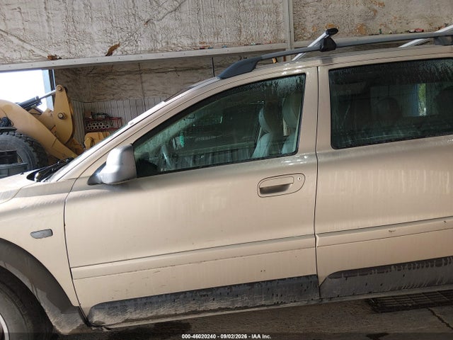 Aukcja sprzedaży 2002 Volvo V70 Xc, vin: YV1SZ58D521048880, numer aukcji: 46020240