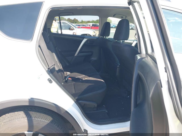 Toyota RAV4 LE 2016 JTMZFREV8GD080830 Image 8