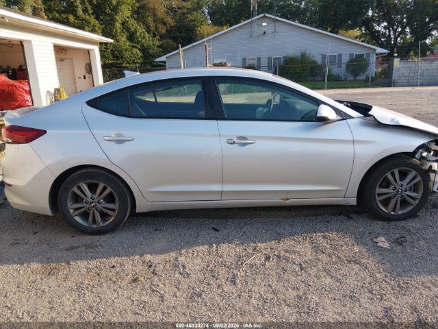 2017 Hyundai Elantra Value Edition მანქანა იყიდება აუქციონზე, vin: 5NPD84LF8HH186662, აუქციონის ნომერი: 46020274