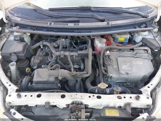 Toyota Prius C One 2014 JTDKDTB31E1562772 Image 10