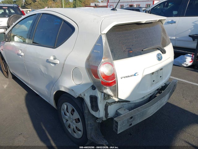 Toyota Prius C One 2014 JTDKDTB31E1562772 Image 6