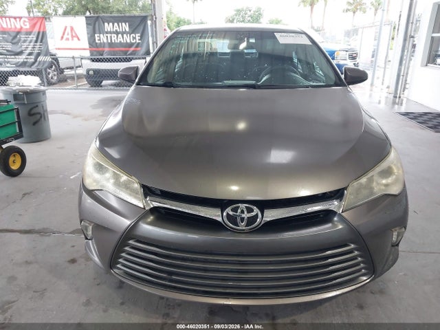 46020351 :رقم المزاد ، 4T1BF1FK8FU096270 vin ، 2015 Toyota Camry Le مزاد بيع