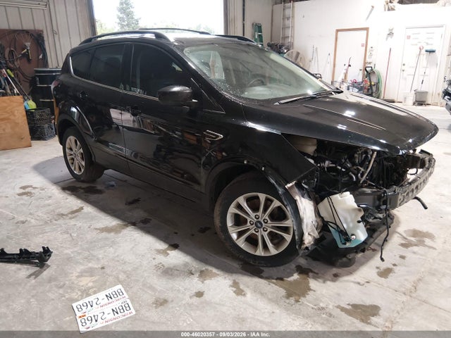 Продажа на аукционе авто 2018 Ford Escape Se, vin: 1FMCU9GD1JUD21548, номер лота: 46020357