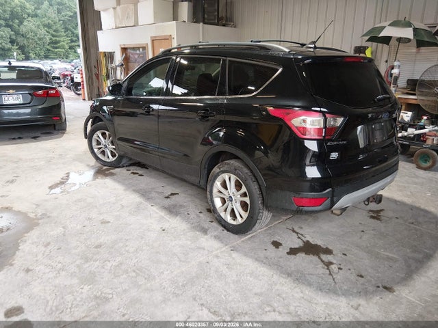 46020357 :رقم المزاد ، 1FMCU9GD1JUD21548 vin ، 2018 Ford Escape Se مزاد بيع