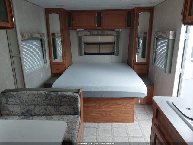 Продаж на аукціоні авто 2004 Komfort Corp. Komfort 24b, vin: 1K52KBL2042022174, номер лоту: 46020374